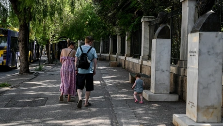 Άδεια πόλη η Αθήνα