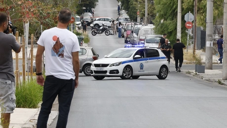 Τσάντα με χειροβομβίδες στο Κερατσίνι