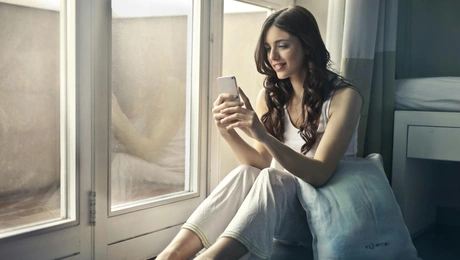 Κοπέλα smartphone