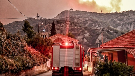Φωτιά Κορινθία