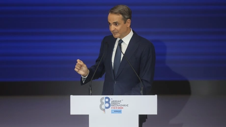 Ο κυριακος μητσοτακης κανει ανακοινωσεις των μετρων στη δεθ 2024