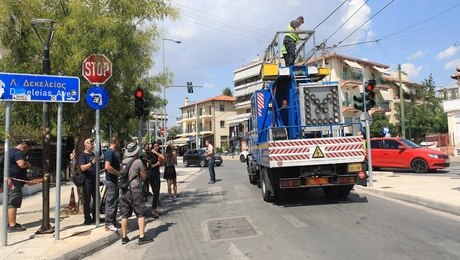 Νέα Φιλαδέλφεια κολόνα