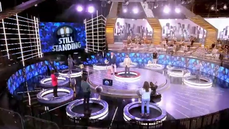 Σκηνικό στο τηλεπαιχνίδι Still Standing