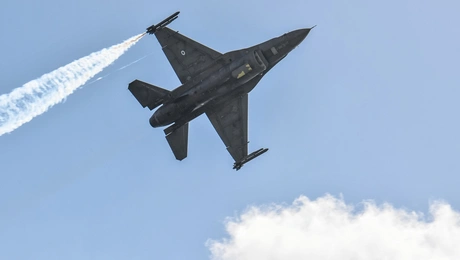 f16