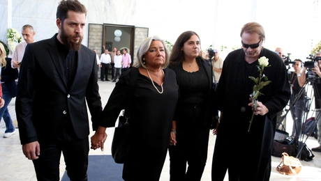 Κηδεία Μίμη Πλέσσα