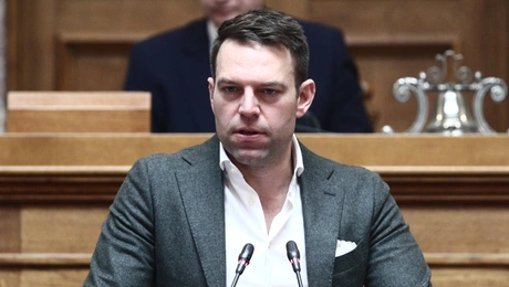 Ο Στέφανος Κασσελάκης στη Βουλή