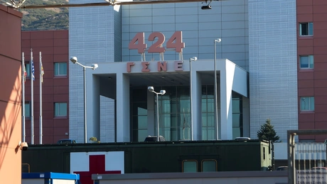 424