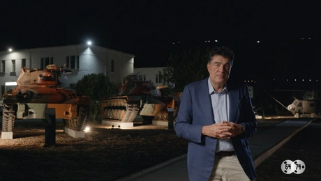 Σκοτεινή Δεκαετία με τον Αλέξη Παπαχελά