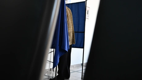 Άνδρας ψηφίζει