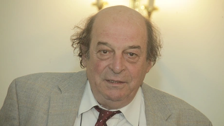 Μανούσος Μανουσάκης