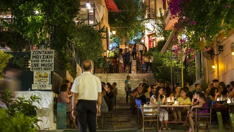 Νύχτα στην Πλάκα, Αθήνα