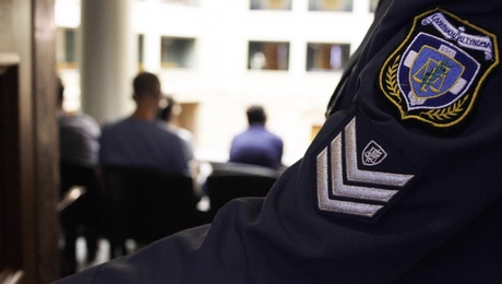 Στις φυλακές Τρίπολης ο αστυνομικός της Βουλής