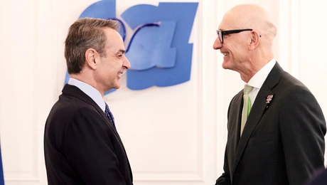 Ο Κυριάκος Μητσοτάκης με τον CEO της Telekom