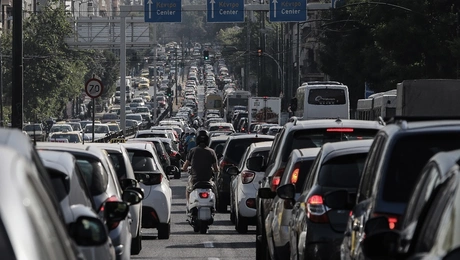αυτοκίνητα κίνηση Αθήνα