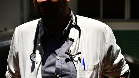 Γιατρός σε νοσοκομείο