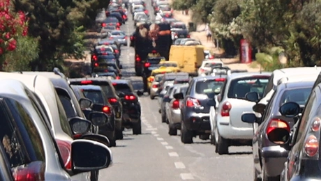Κίνηση στη Βουλιαγμένης