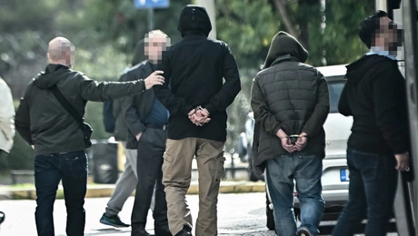 Μεταγωγή κατηγορουμένων από το κύκλωμα προστασίας
