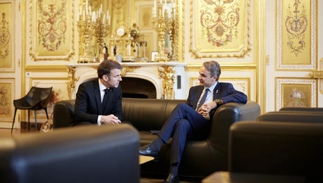 Mitsotakis_Makron