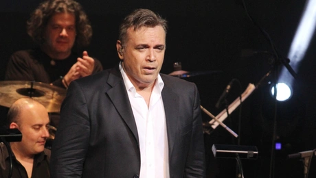Μανώλης Λιδάκης