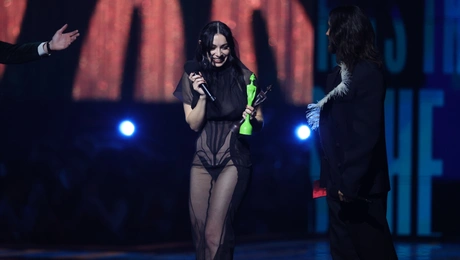 BRIT Awards 2025: Η Charli XCX σάρωσε τα βρετανικά μουσικά βραβεία	