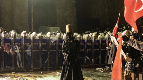 Διαδήλωση για τον Ιμάμογλου στην Τουρκία