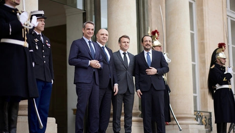 Kiriakos - Mitsotakis - Parisi
