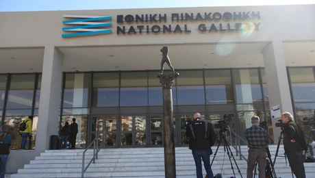 Σε εξέλιξη έρευνες της ΕΛ.ΑΣ στην Εθνική Πινακοθήκη - Κλειστή η πτέρυγα στην οποία εισέβαλε ο βουλευτής