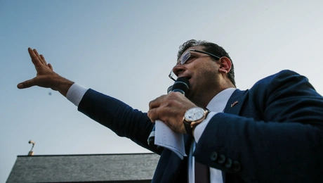 Ο Εκρέμ Ιμάμογλου