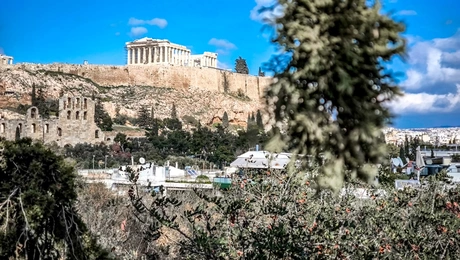 Ζεστός καιρός στην Αθήνα