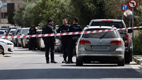 Ανατριχιαστική μαρτυρία για την επίθεση στο Κορωπί: «Τον μαχαίρωσε και κατέβηκε από το λεωφορείο»