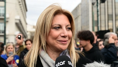 Η Μαρία Καρυστιανού στο συλλαλητήριο των Τεμπών