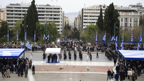 Στρατιωτική παρέλαση στην Αθήνα 
