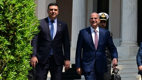 Βασίλης Κικίλιας και Νίκος Δένδιας στο ΚΥΣΕΑ