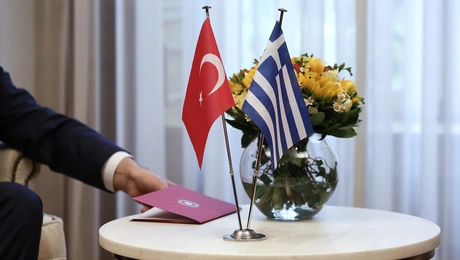 ellada tourkia simaies