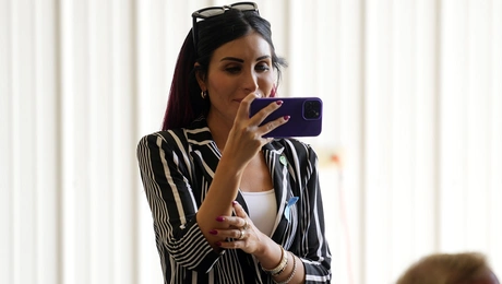 laura loomer