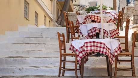 Εστιατόριο στην Πλάκα