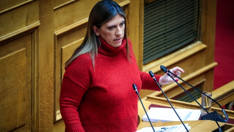 Η Ζωή Κωνσταντοπούλου τοποθετείται στη Βουλή