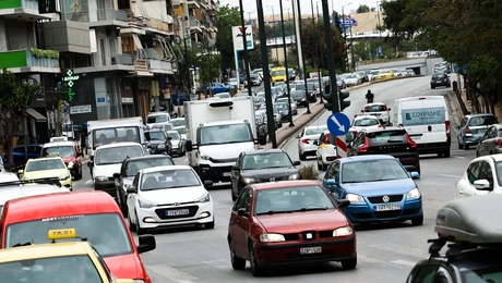 Κίνηση στους δρόμους της Μεσογείων