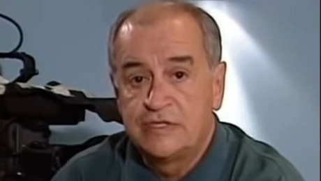 Κώστας Λυχναράς