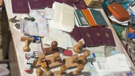 Εξαρθρώθηκε κύκλωμα παράνομης διακίνησης μεταναστών