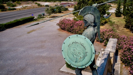 Το άγαλμα του Λεωνίδα στις Θερμοπύλες