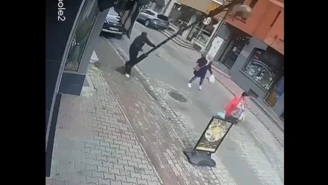 Κολόνα έπεσε σε περαστική στην Πολωνία