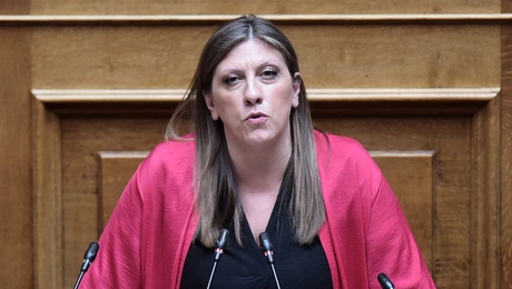 Η Κωνσταντοπούλου τοποθετείται στη Βουλή για τα Τέμπη