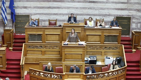 Ζωή Κωνσταντοπούλου