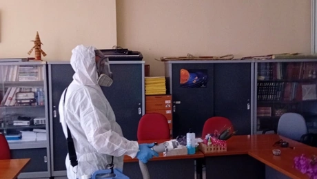 Απολύμανση σε σχολείο Κορυδαλλού