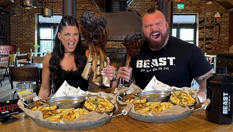 Leah Shutkever‬ eddie hall