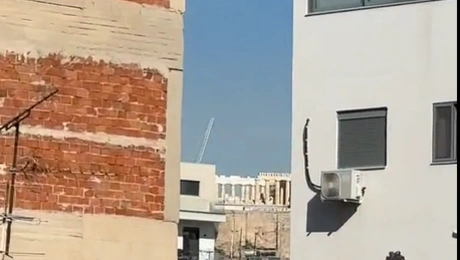 «Με θέα την Ακρόπολη»