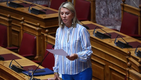 Zeta Makri