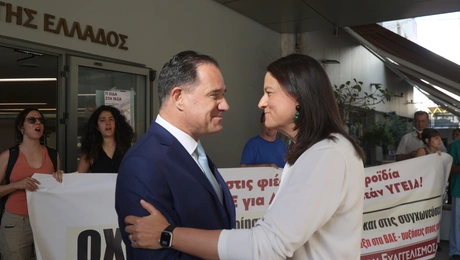 Ο Άδωνις Γεωργιάδης και η Νίκη Κεραμέως