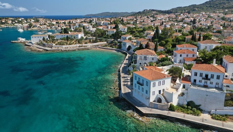 Σπέτσες